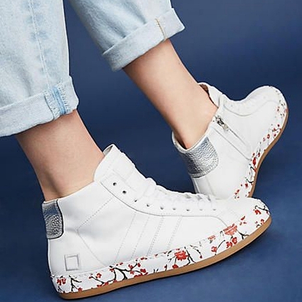 D.A.T.E Premium Floral Design White Sneakers Size 6.5🌴✌️